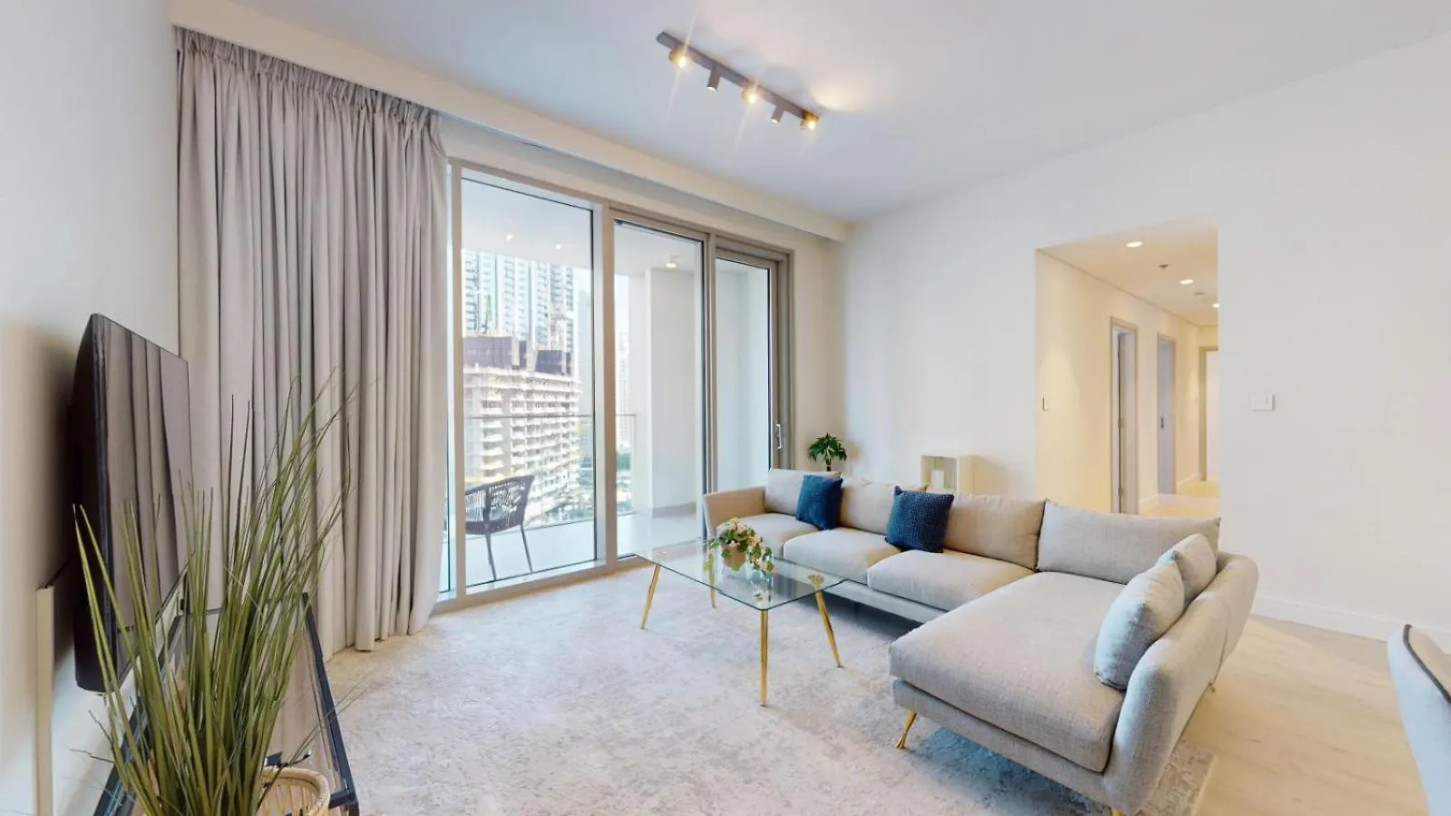 Forte Tower - Aesthetic Three Bedroom In Downtown Dubai 0*,  United Arab Emirates